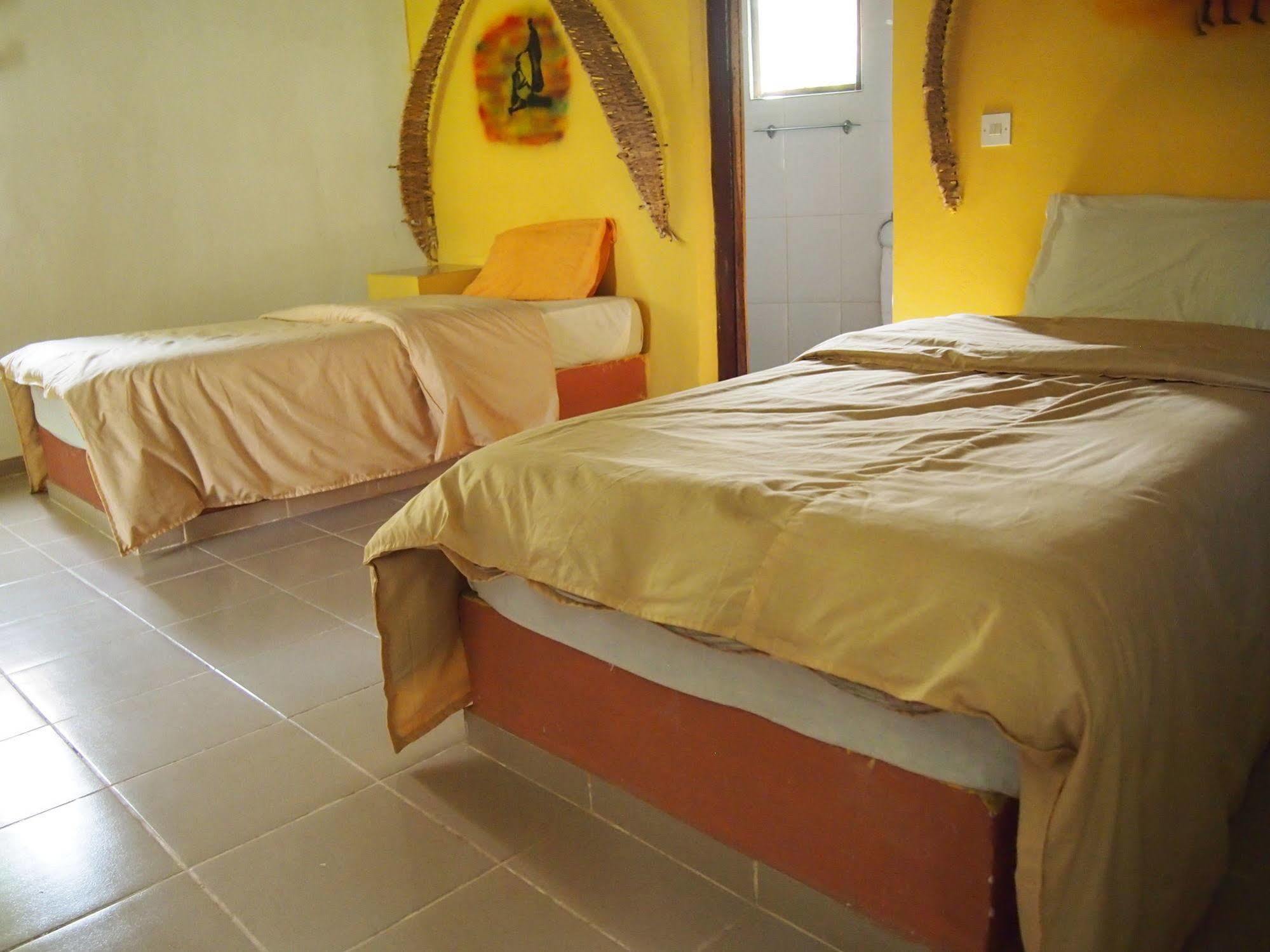 Footsteps Eco-Lodge Gunjur Luaran gambar