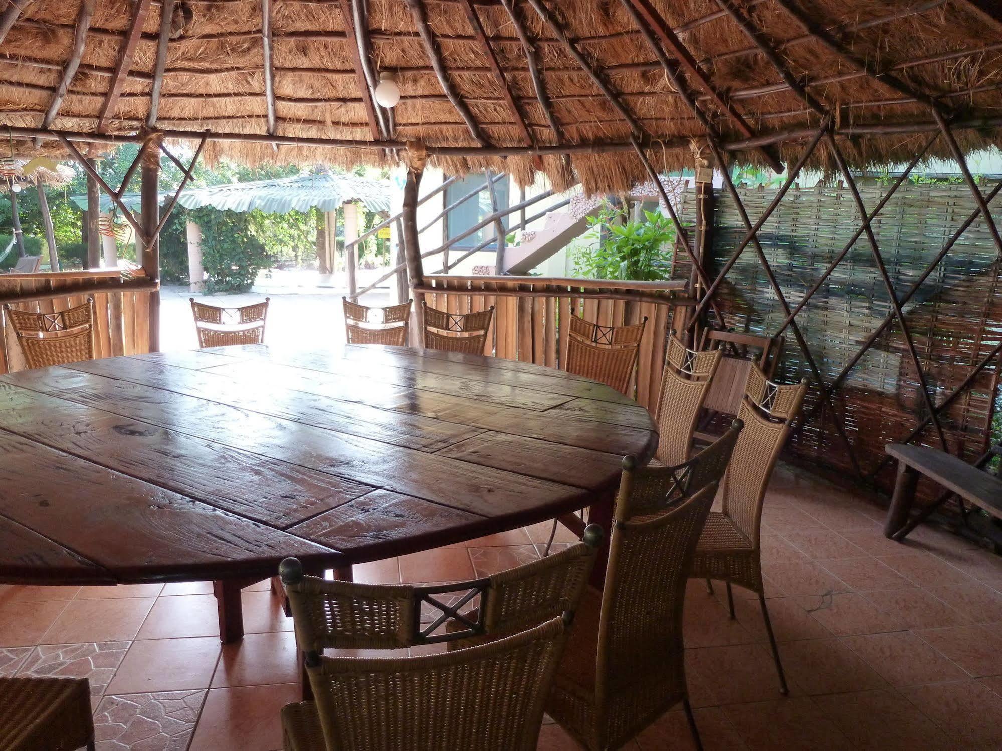 Footsteps Eco-Lodge Gunjur Luaran gambar