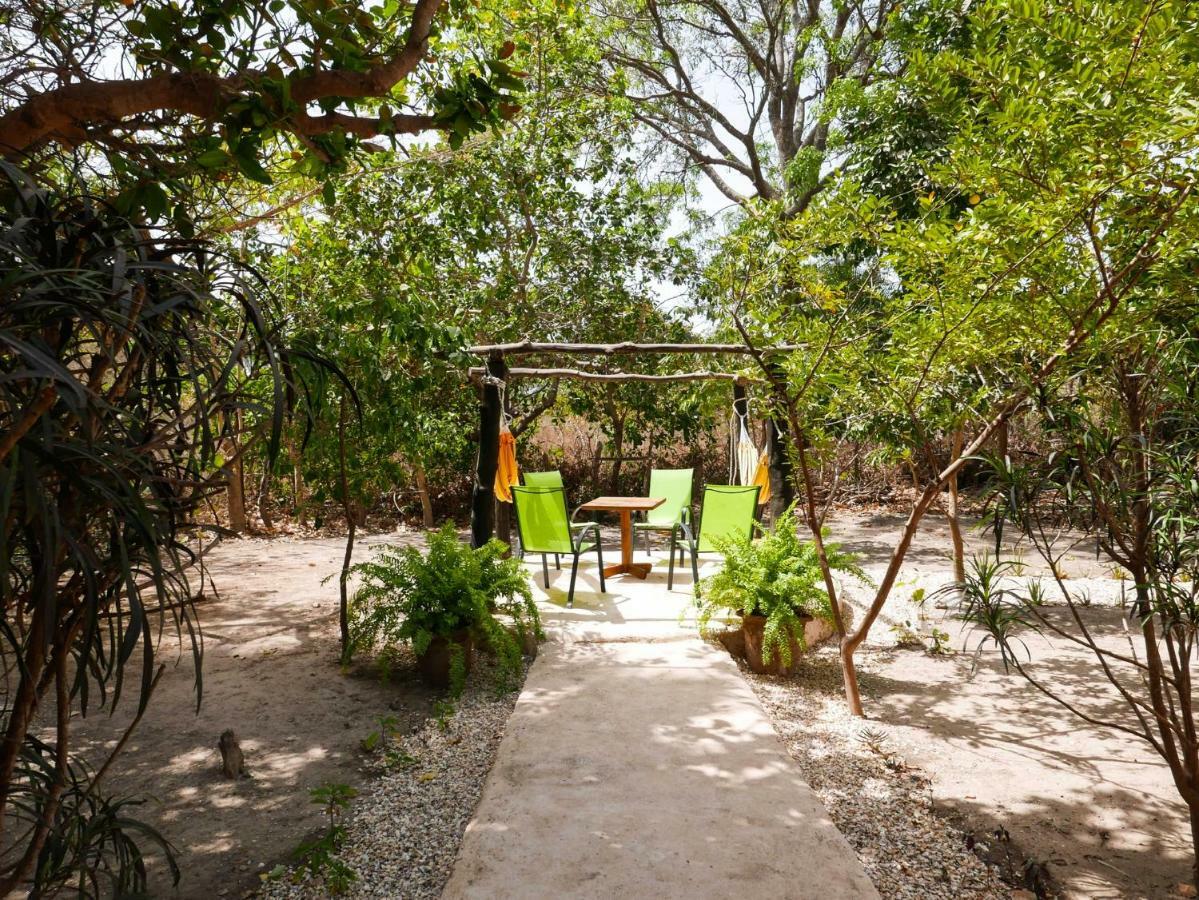 Footsteps Eco-Lodge Gunjur Luaran gambar