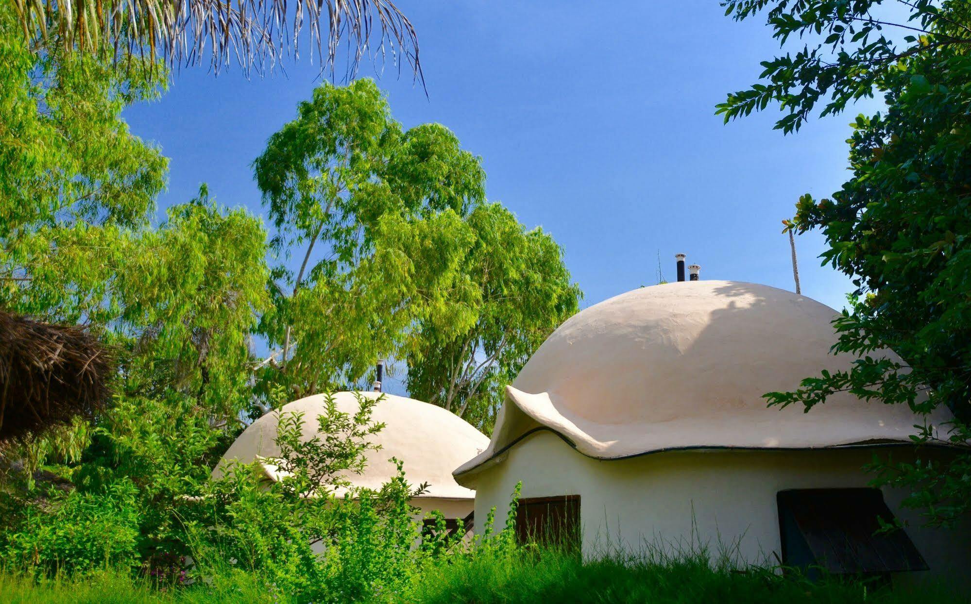 Footsteps Eco-Lodge Gunjur Luaran gambar